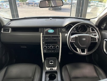 Used Land Rover Discovery Sport 2017 for sale - 76210062: Photo 4