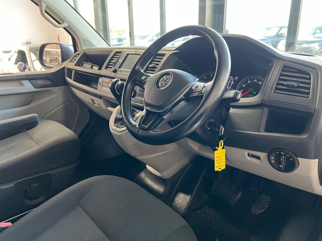 Used Volkswagen Transporter 2018 for sale - 77226935: Photo 3