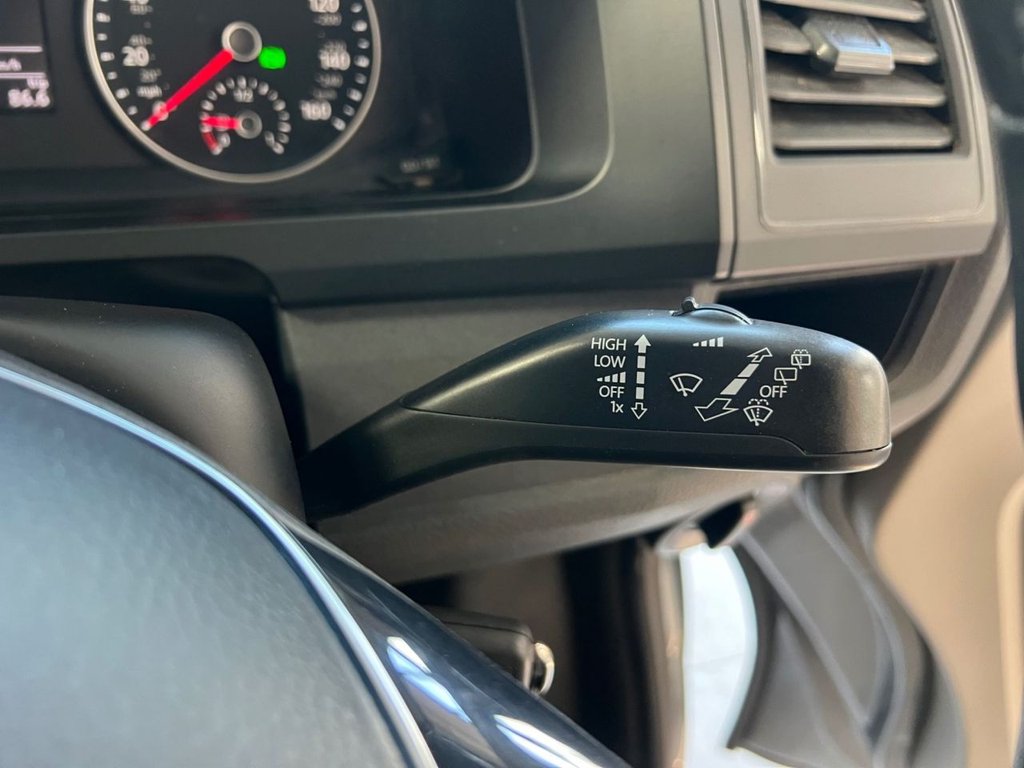 Used Volkswagen Transporter 2018 for sale - 77226935: Photo 34