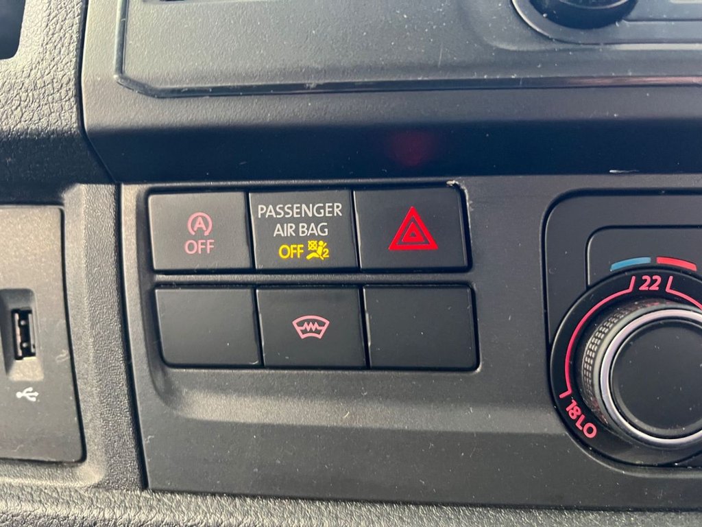 Used Volkswagen Transporter 2018 for sale - 77226935: Photo 35