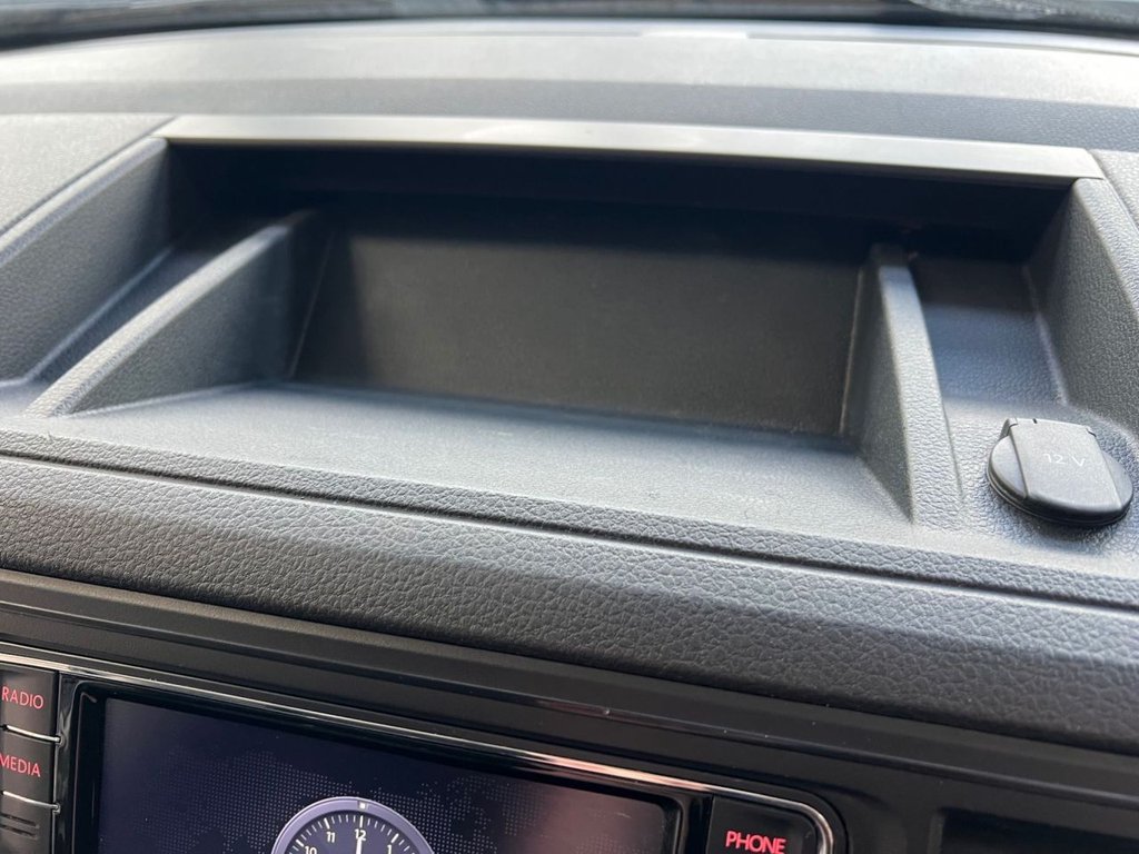 Used Volkswagen Transporter 2018 for sale - 77226935: Photo 38