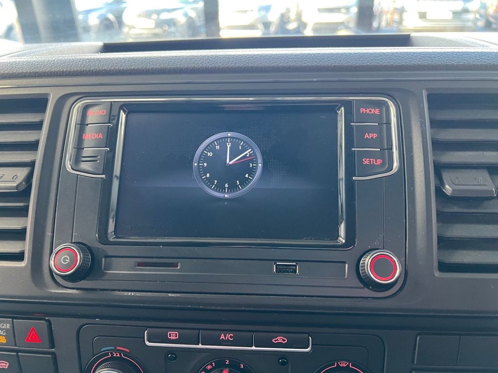 Used Volkswagen Transporter 2018 for sale - 77226935: Photo 40