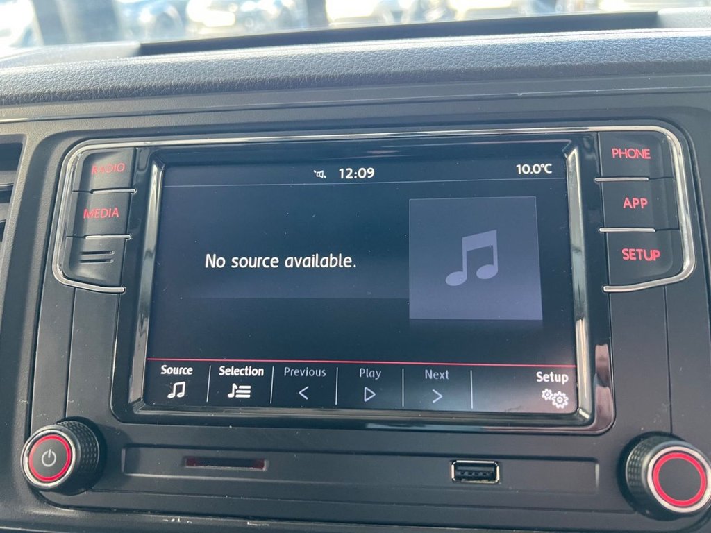 Used Volkswagen Transporter 2018 for sale - 77226935: Photo 43