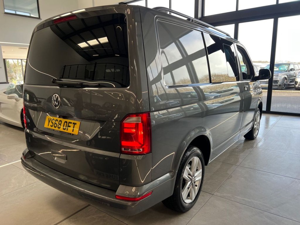 Used Volkswagen Transporter 2018 for sale - 77226935: Photo 9
