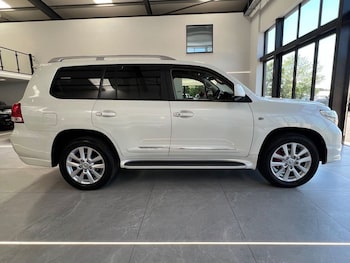Used Toyota Land Cruiser 2010 for sale - 74746914: Photo