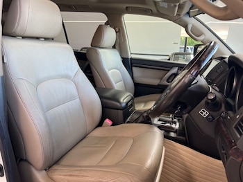 Used Toyota Land Cruiser 2010 for sale - 74746914: Photo