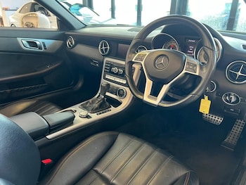 Used Mercedes-Benz SLK 2012 for sale - 77038125: Photo