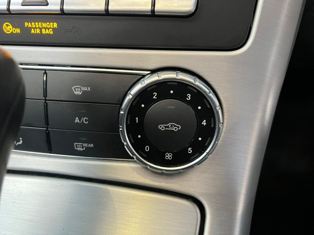 Used Mercedes-Benz SLK 2012 for sale - 77038125: Photo 49