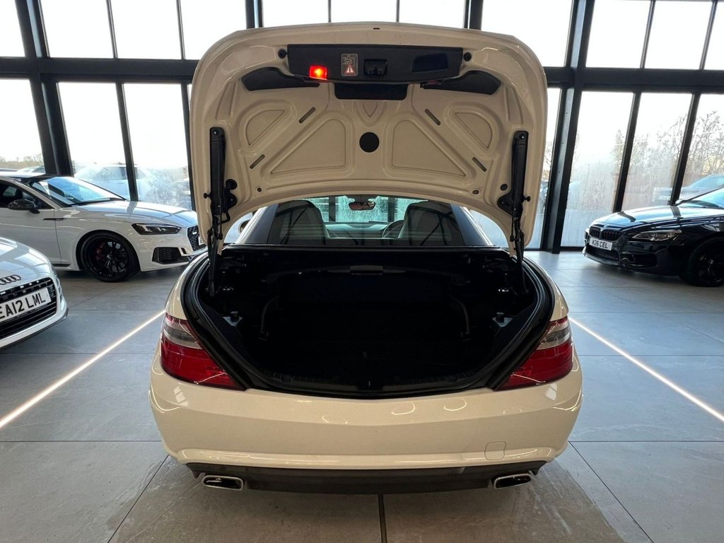 Used Mercedes-Benz SLK 2012 for sale - 77038125: Photo 5