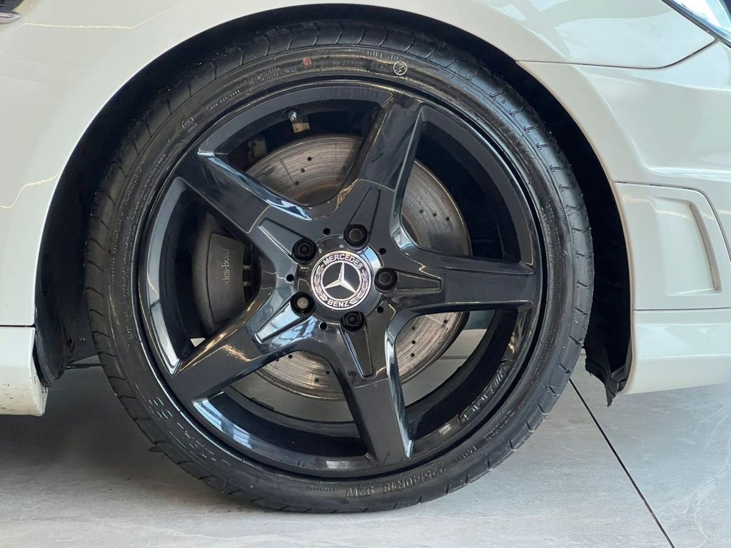 Used Mercedes-Benz SLK 2012 for sale - 77038125: Photo 8