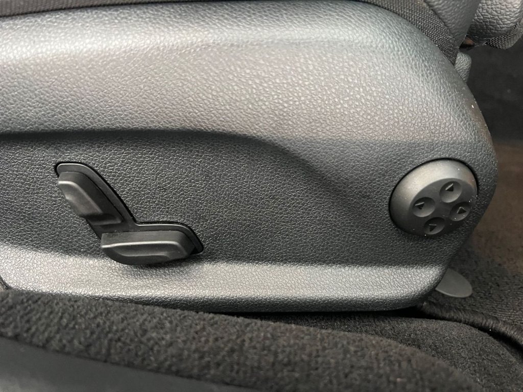 Used Mercedes-Benz E-Class 2018 for sale - 76118522: Photo 31