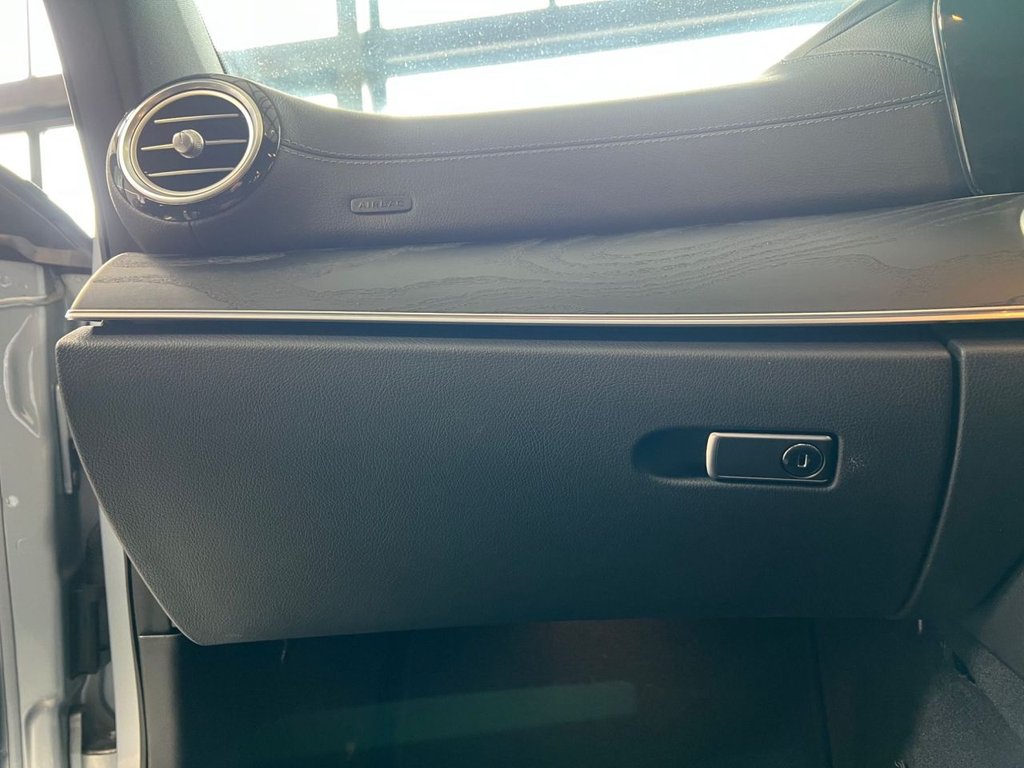 Used Mercedes-Benz E-Class 2018 for sale - 76118522: Photo 46