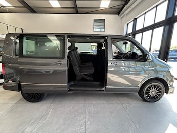 Used Volkswagen Transporter Shuttle 2016 for sale - 78357824: Photo