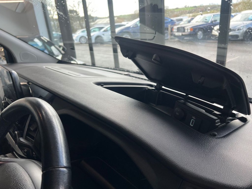 Used Ford Tourneo Custom 2020 for sale - 76604949: Photo 33