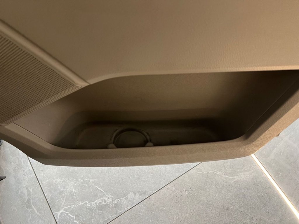 Used Volkswagen Transporter 2018 for sale - 77369551: Photo 25