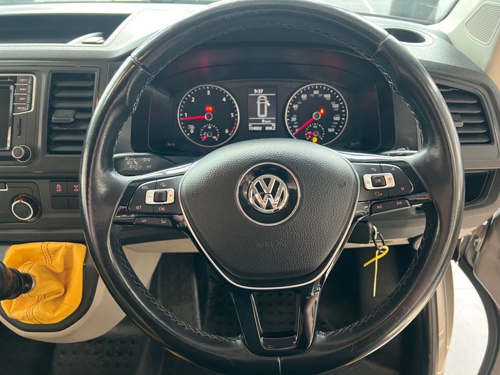 Used Volkswagen Transporter 2018 for sale - 77369551: Photo 4