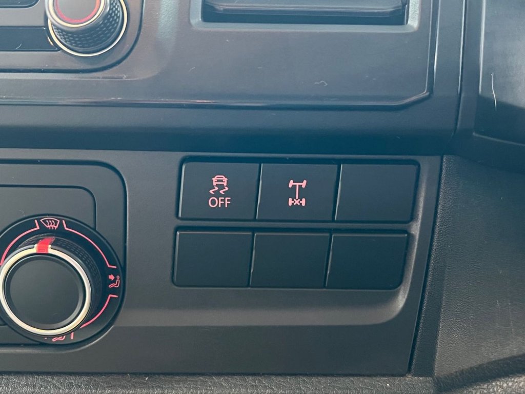 Used Volkswagen Transporter 2018 for sale - 77369551: Photo 41