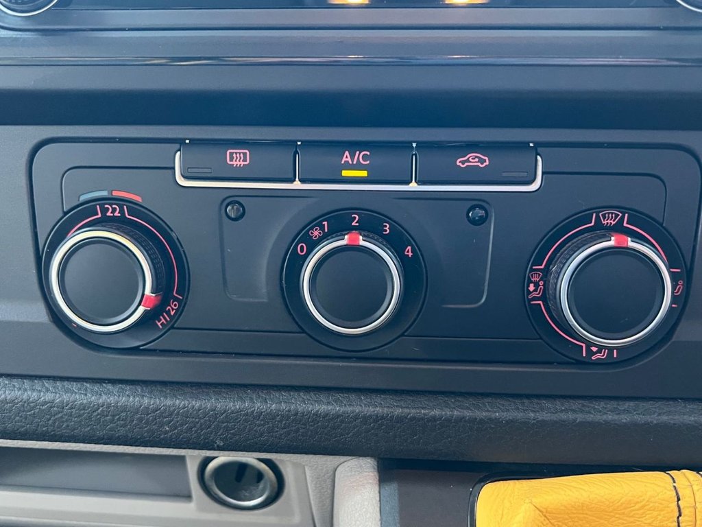 Used Volkswagen Transporter 2018 for sale - 77369551: Photo 43