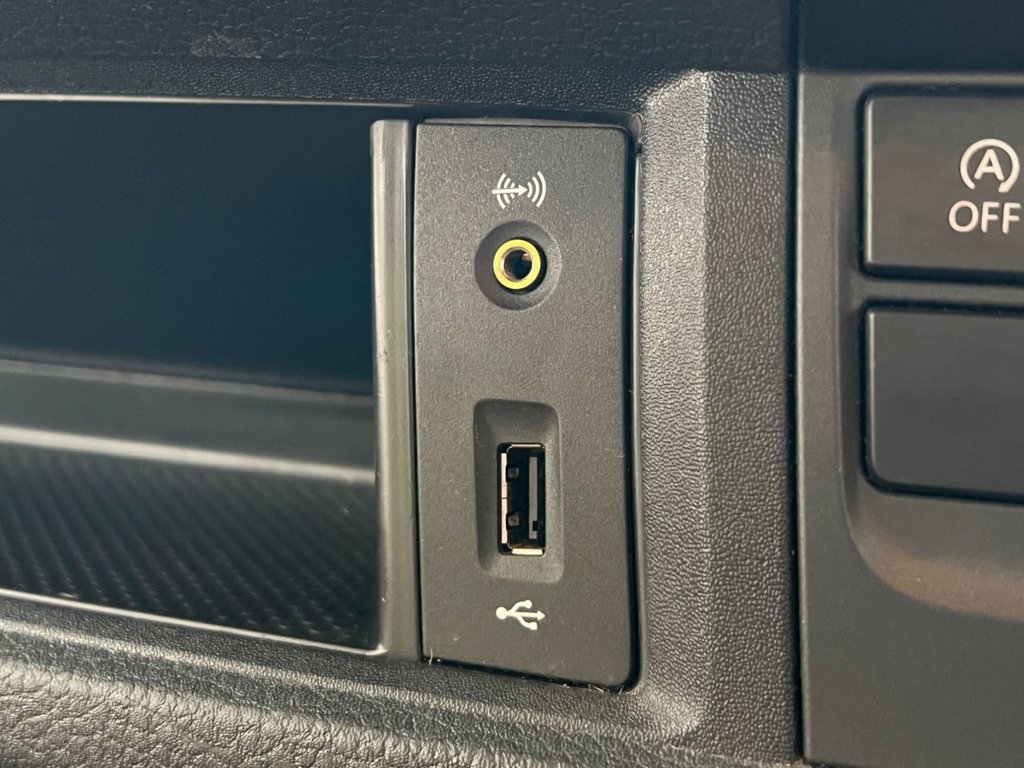 Used Volkswagen Transporter 2018 for sale - 77369551: Photo 44