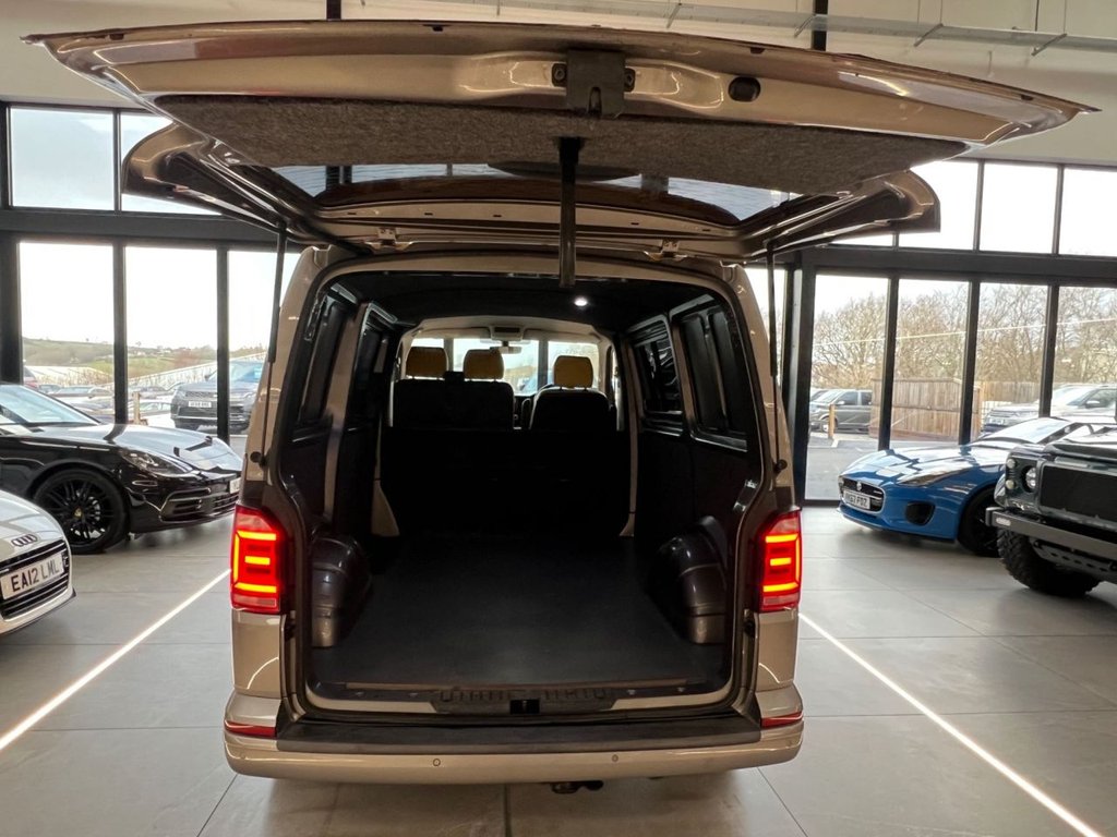 Used Volkswagen Transporter 2018 for sale - 77369551: Photo 5