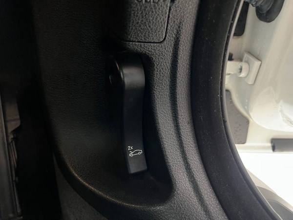 Used BMW 4 Series 2015 for sale - 76266849: Photo 35