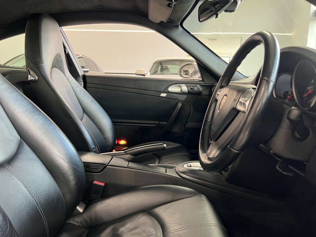 Used Porsche 911 2005 for sale - 76520610: Photo 37