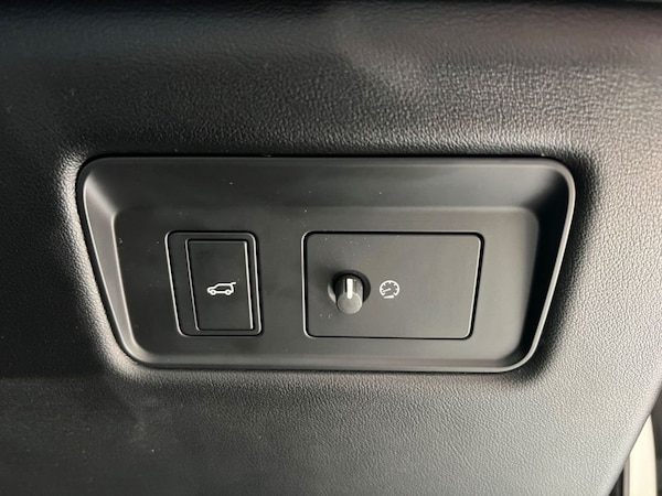 Used Land Rover Range Rover Sport 2018 for sale - 76235497: Photo 42