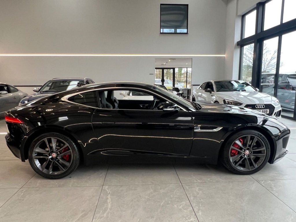 Used Jaguar F-Type 2017 for sale - 77014193: Photo 2