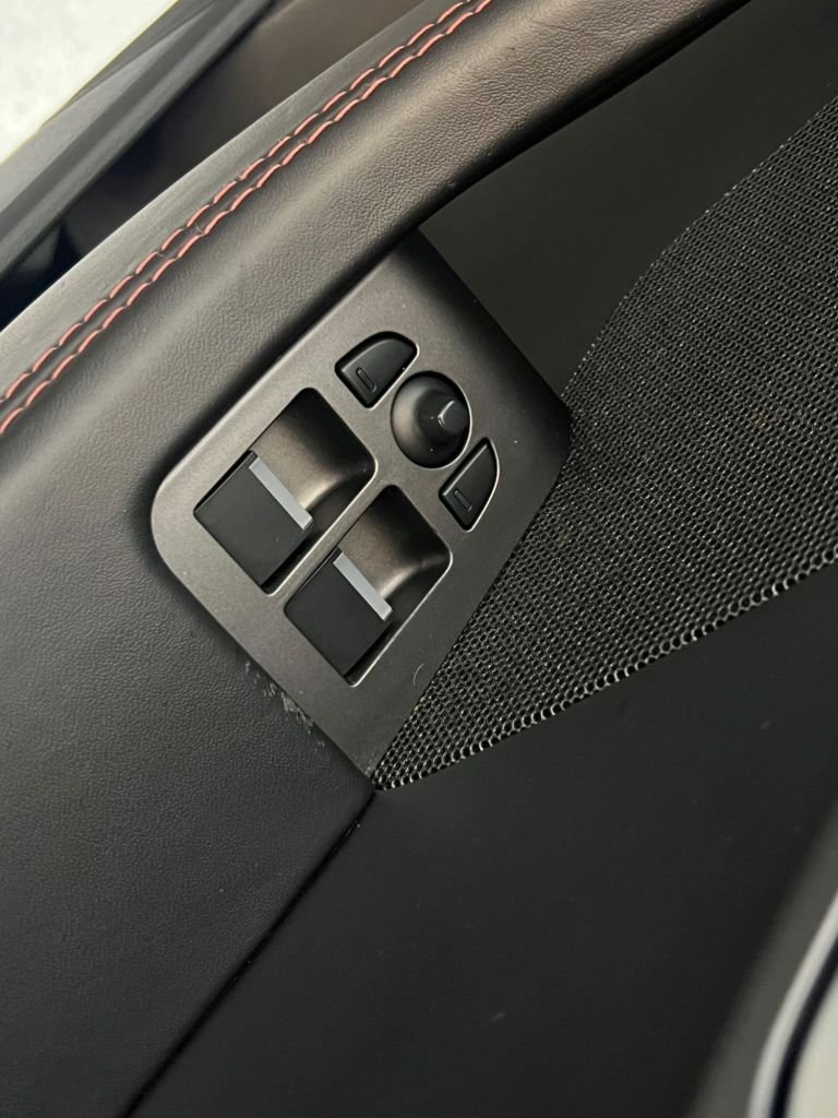 Used Jaguar F-Type 2017 for sale - 77014193: Photo 37