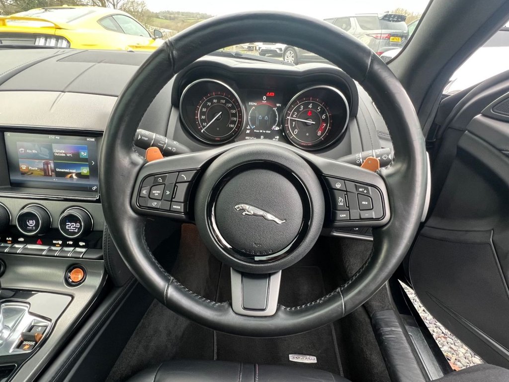 Used Jaguar F-Type 2017 for sale - 77014193: Photo 4