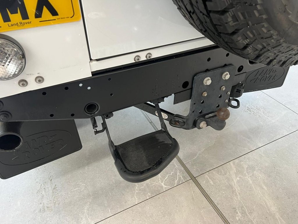 Used Land Rover Defender 2014 for sale - 76973080: Photo 14