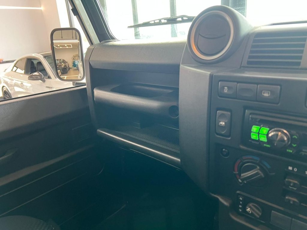 Used Land Rover Defender 2014 for sale - 76973080: Photo 45