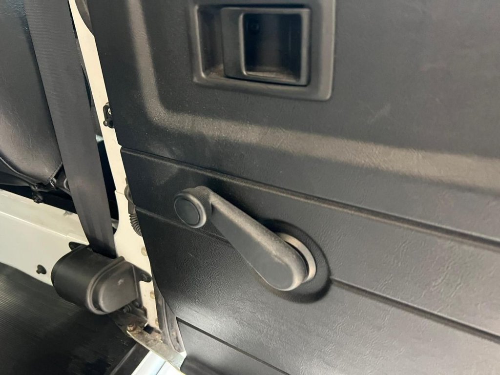 Used Land Rover Defender 2014 for sale - 76973080: Photo 47