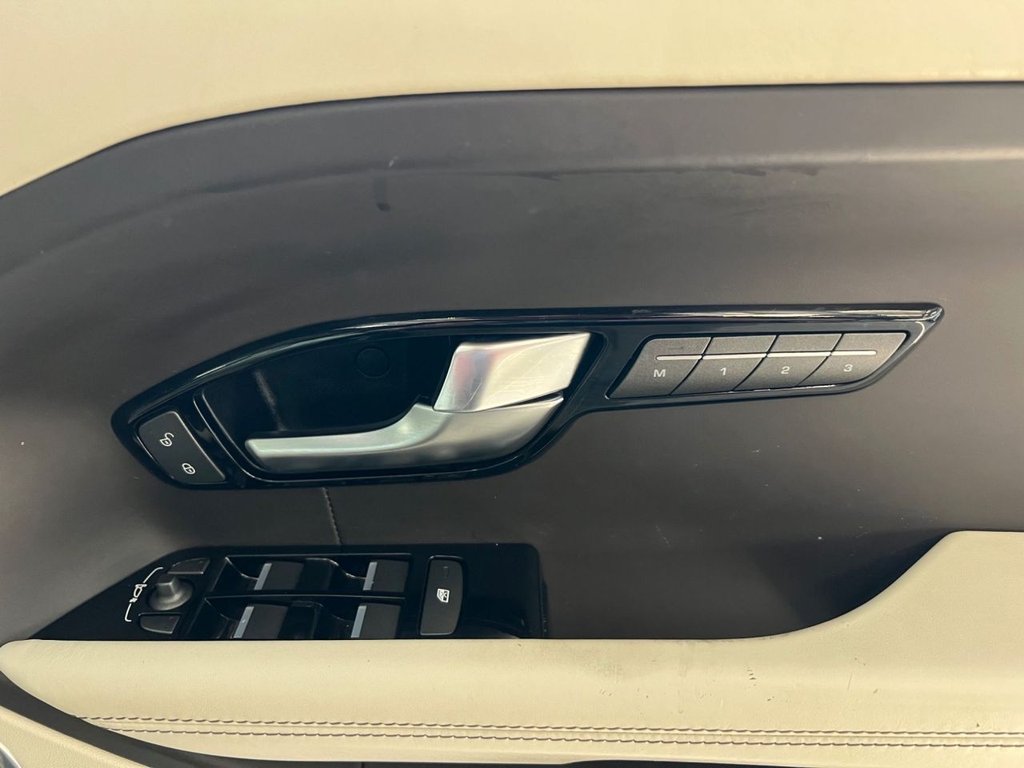 Used Land Rover Range Rover Evoque 2015 for sale - 77798336: Photo 25