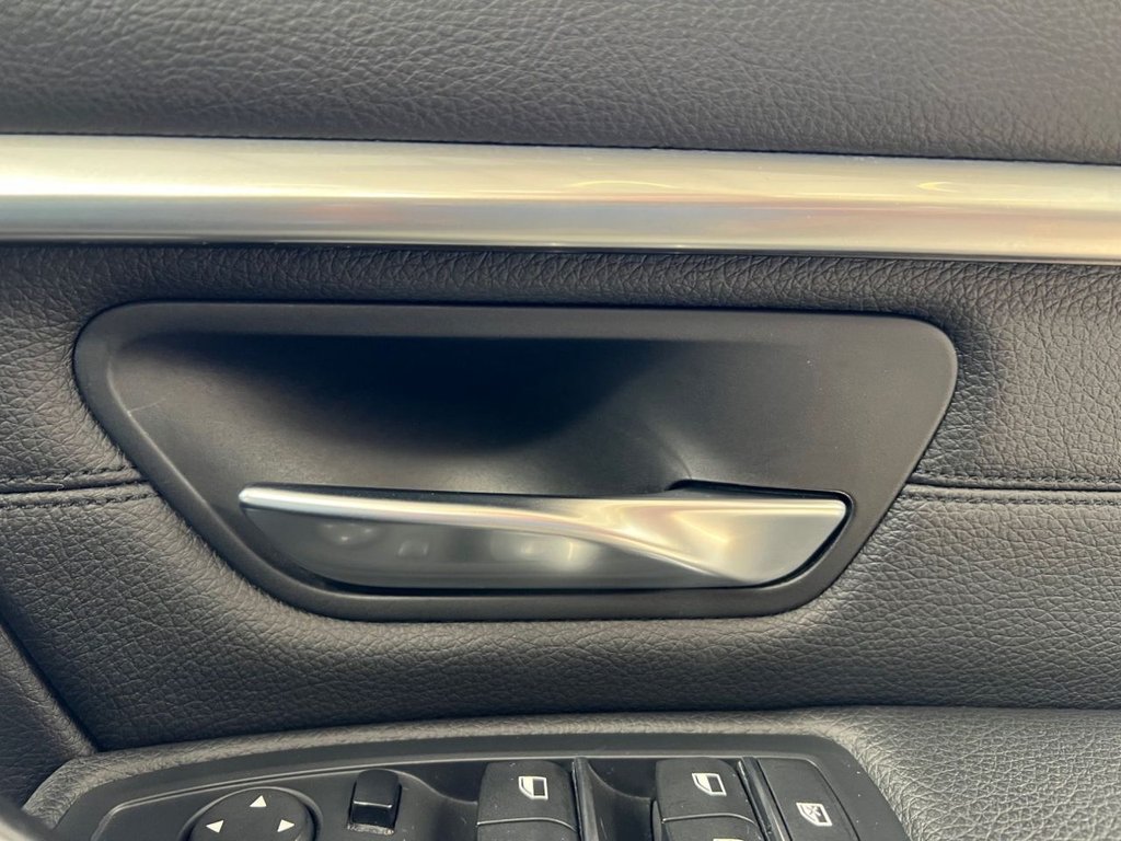 Used BMW 3 Series 2018 for sale - 76119108: Photo 33