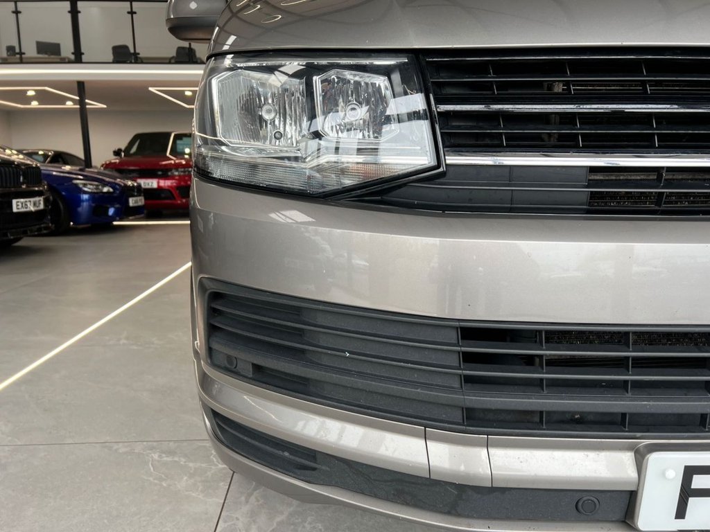 Used Volkswagen Transporter Shuttle 2019 for sale - 76417769: Photo 16