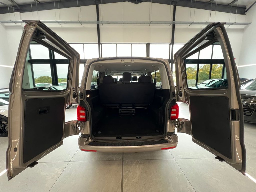 Used Volkswagen Transporter Shuttle 2019 for sale - 76417769: Photo 21