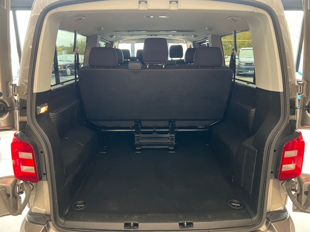 Used Volkswagen Transporter Shuttle 2019 for sale - 76417769: Photo 25