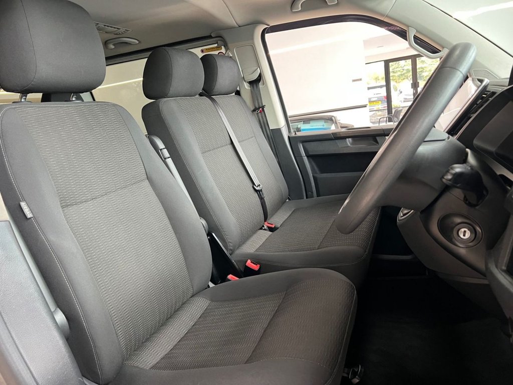 Used Volkswagen Transporter Shuttle 2019 for sale - 76417769: Photo 3