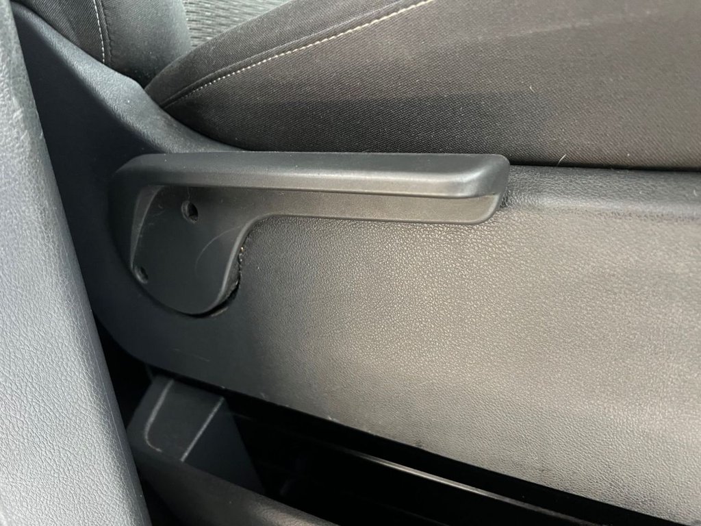 Used Volkswagen Transporter Shuttle 2019 for sale - 76417769: Photo 30