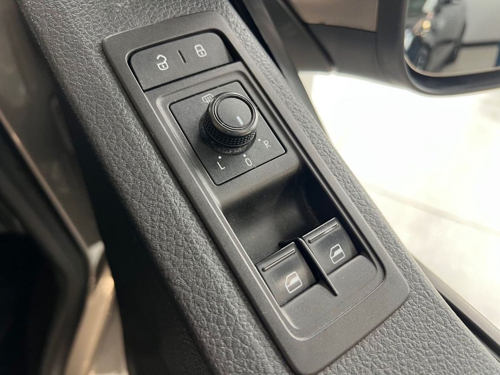 Used Volkswagen Transporter Shuttle 2019 for sale - 76417769: Photo 32