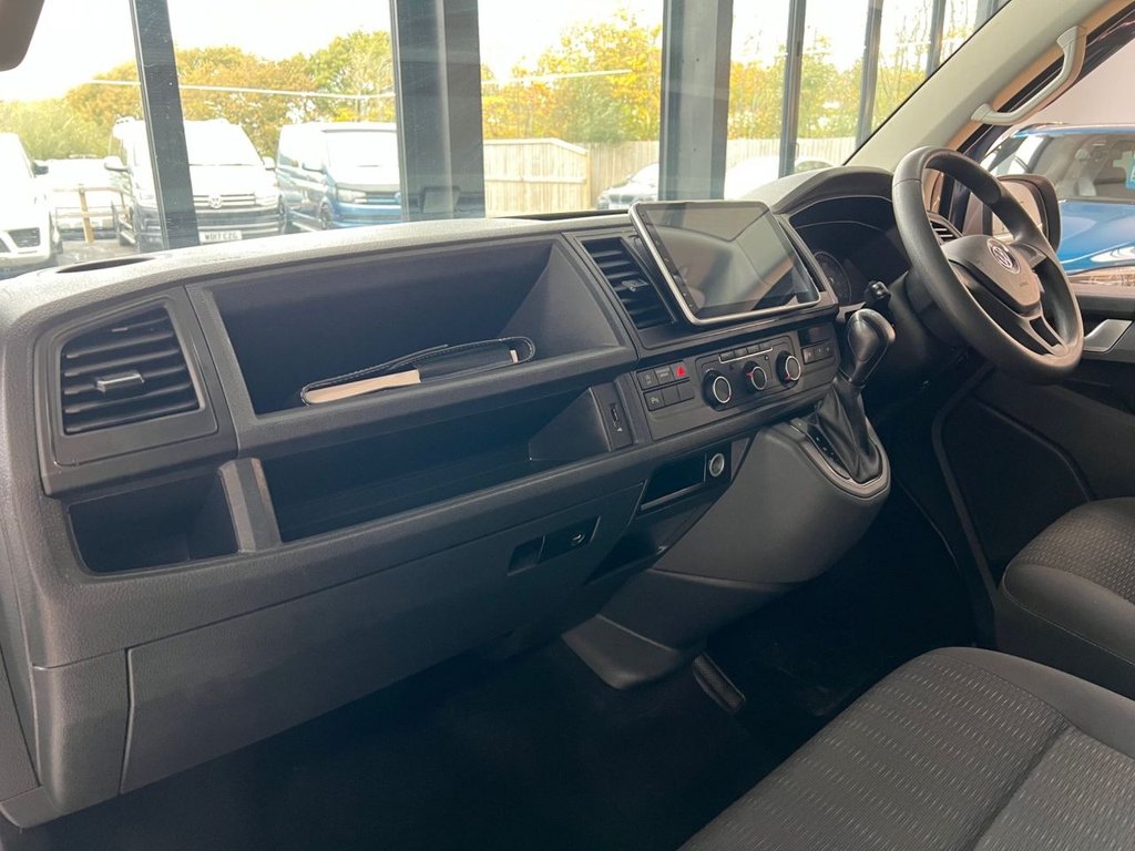 Used Volkswagen Transporter Shuttle 2019 for sale - 76417769: Photo 37