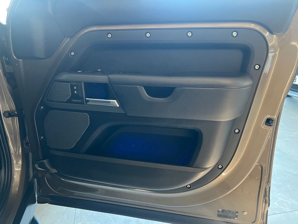 Used Land Rover Defender 2020 for sale - 77249818: Photo 36