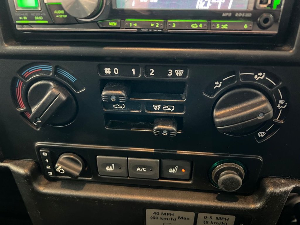 Used Land Rover Defender 2014 for sale - 77249828: Photo 33