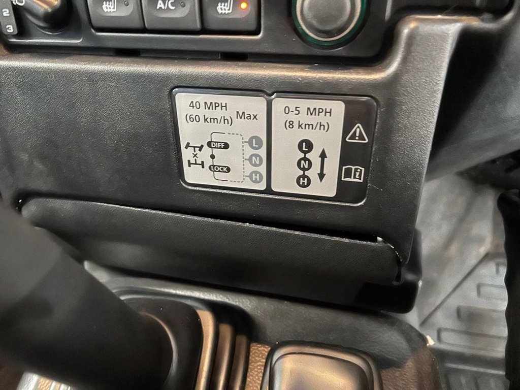 Used Land Rover Defender 2014 for sale - 77249828: Photo 37