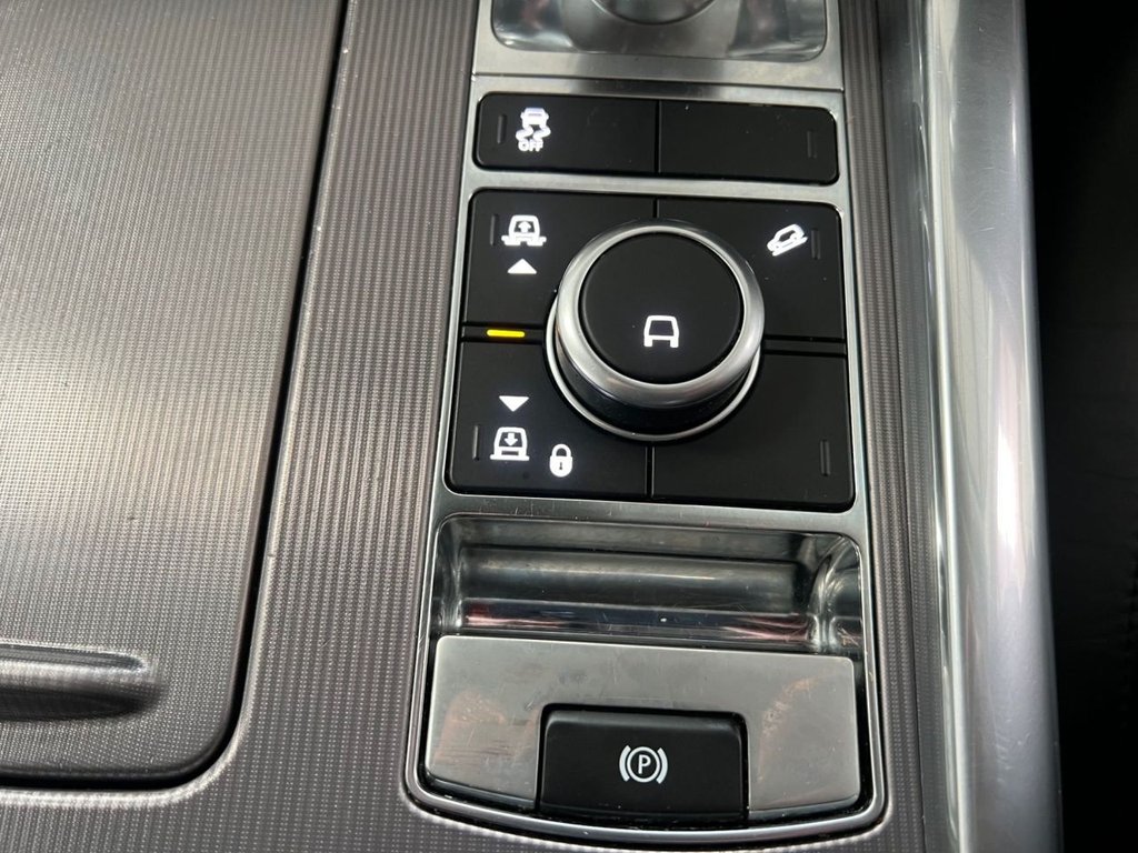 Used Land Rover Range Rover Sport 2018 for sale - 76758726: Photo 41
