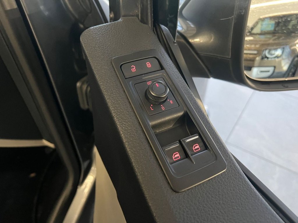Used Volkswagen Transporter 2018 for sale - 77111289: Photo 24