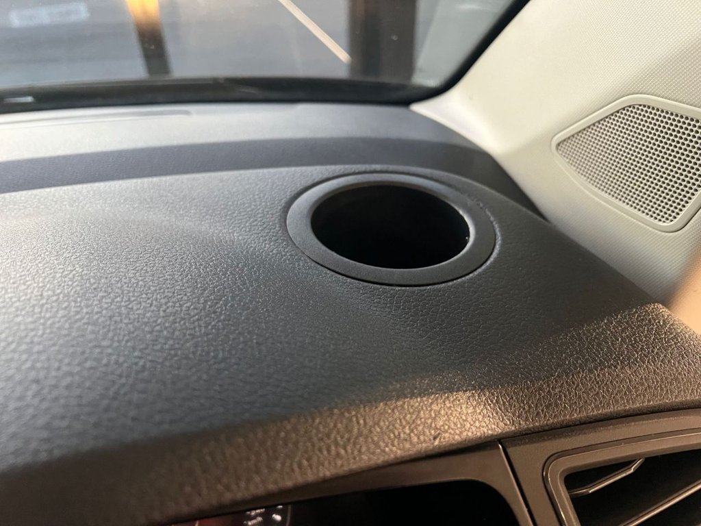 Used Volkswagen Transporter 2018 for sale - 77111289: Photo 30