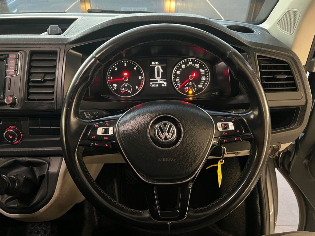 Used Volkswagen Transporter 2018 for sale - 77111289: Photo 4