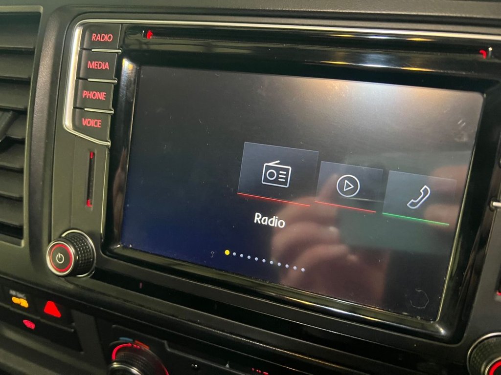 Used Volkswagen Transporter 2018 for sale - 77111289: Photo 42